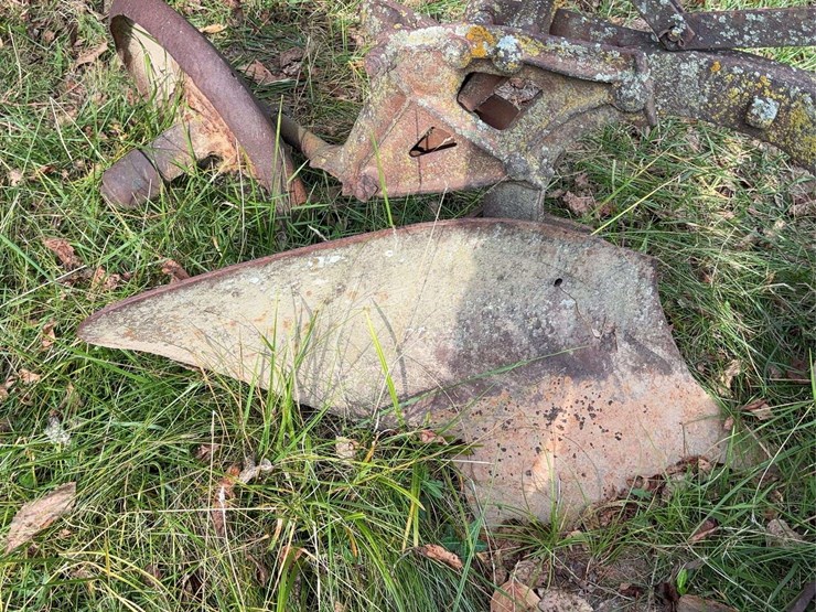 2-bottom-plow-image-13