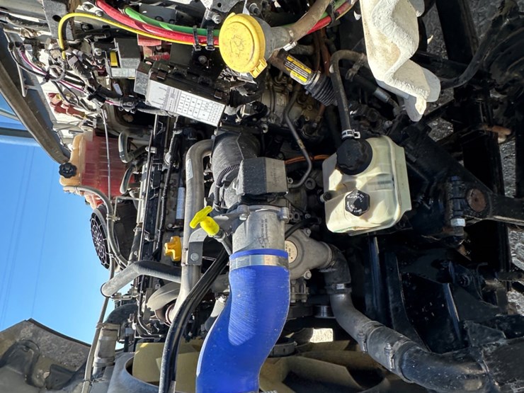 western-star-4700-image-3