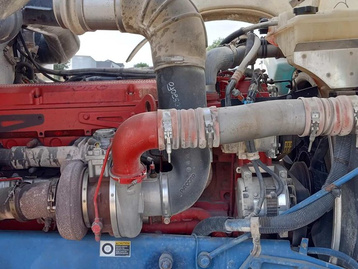 2008-peterbilt-367-image-11