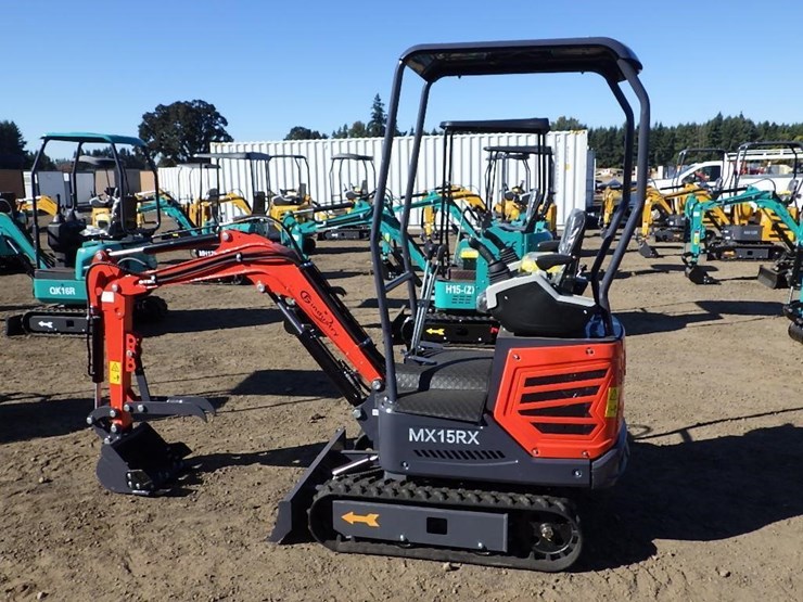 2025-cfg-mx15rx-hydraulic-excavator-image-2
