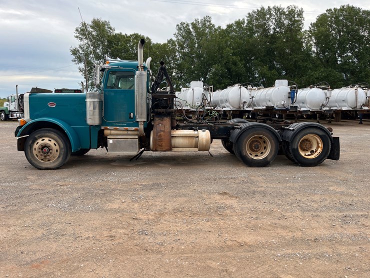 2005-peterbilt-379-image-8