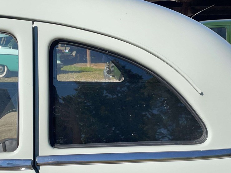 1952-chevrolet-deluxe-image-12