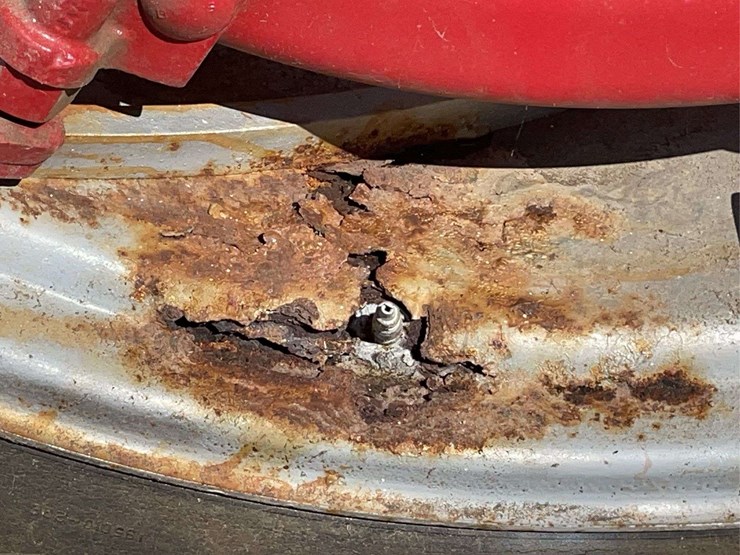 minneapolis-moline-445-image-37