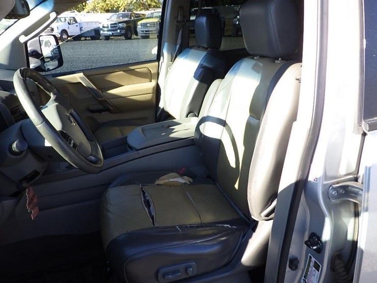 2004-nissan-titan-image-18