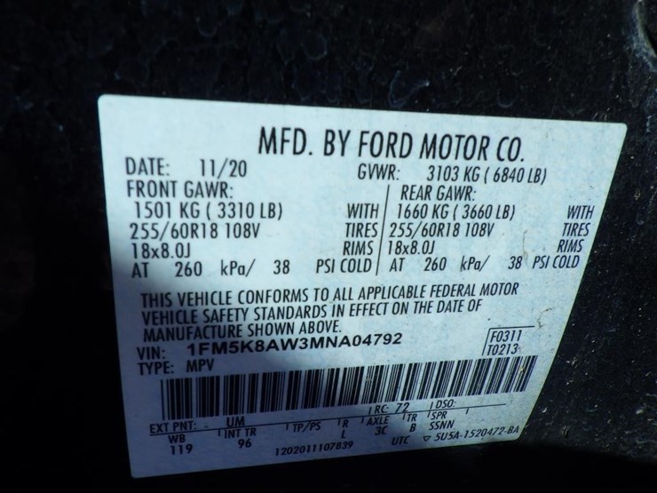 2021-ford-explorer-image-16