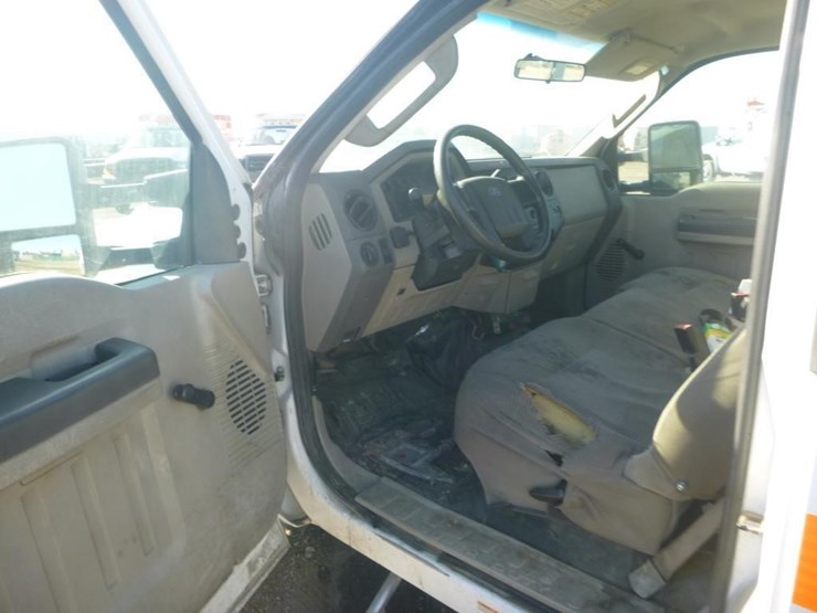 2008-ford-f550-image-9