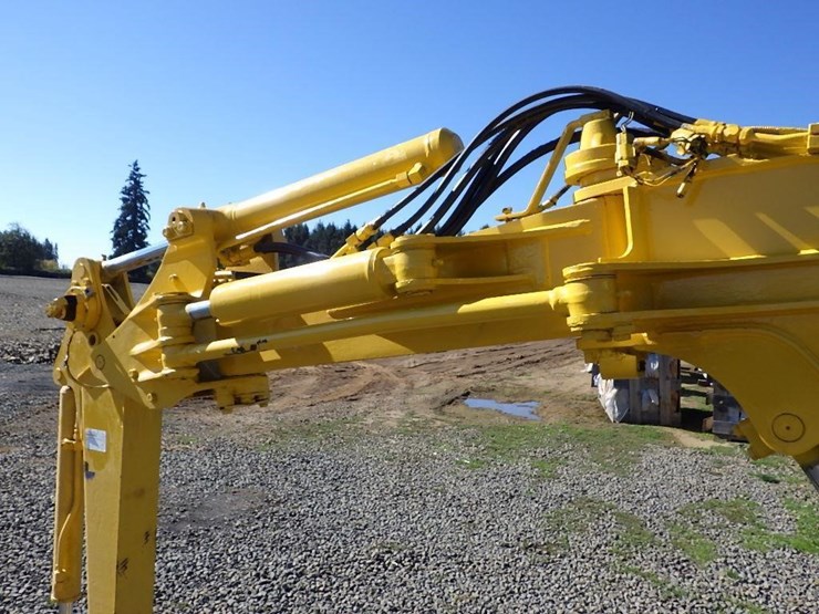 komatsu-pc12-image-11