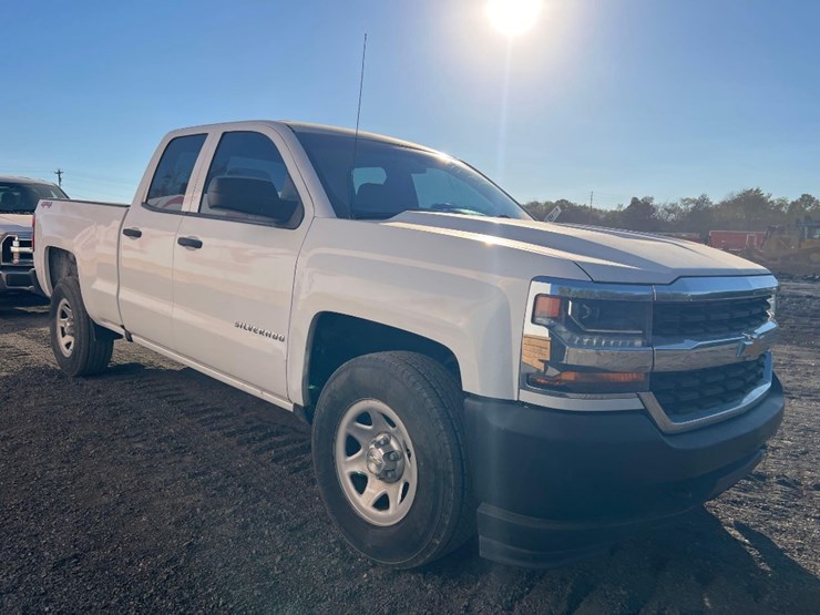 2018-chevrolet-silverado-image-5