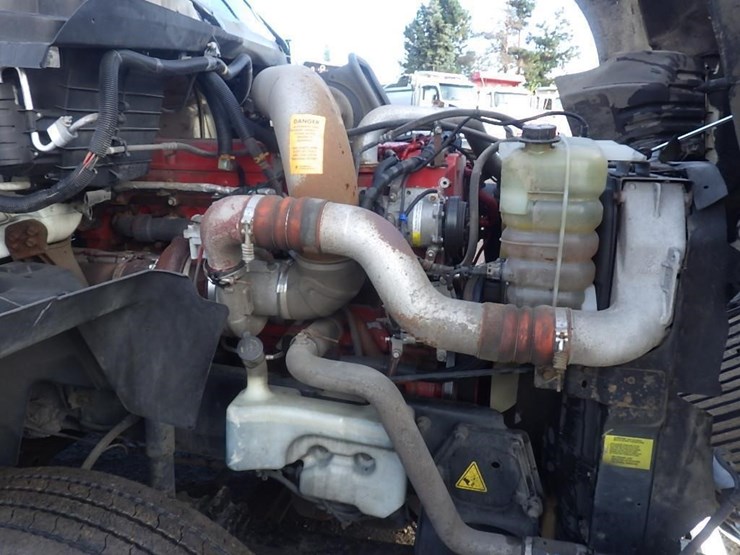 2011-international-prostar-image-16