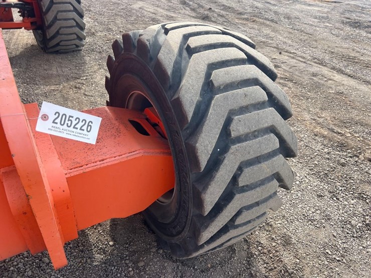 2007-jlg-800aj-image-16