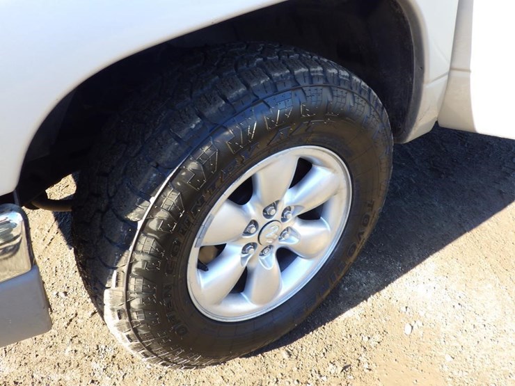 2003-dodge-dakota-image-13