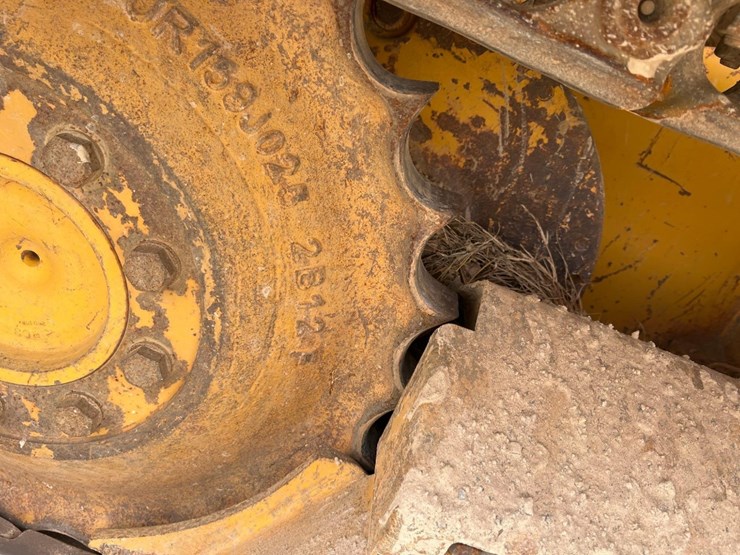 2019-deere-450k-lgp-image-19