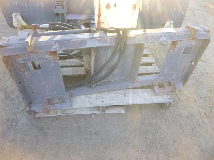 72"-skid-steer-dozer-blade-image-5