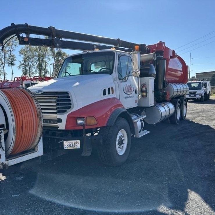 2005 VACTOR 2100