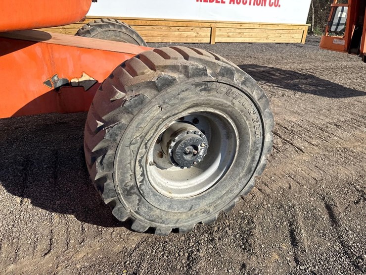 2014-jlg-4550aj-series-ii-manlift-image-9