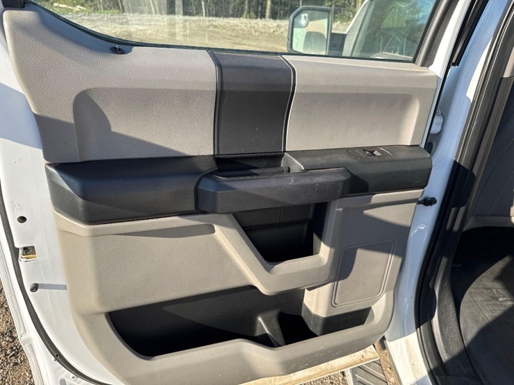 2018-ford-f150-xl-image-20