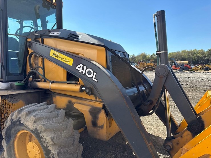 deere-410l-image-21
