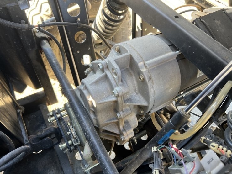2011-polaris-ranger-ev-image-13