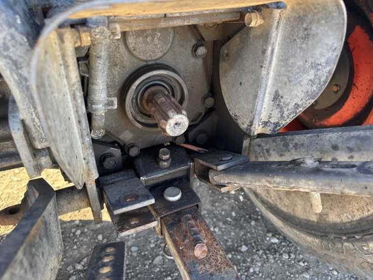 kubota-b2630-image-10