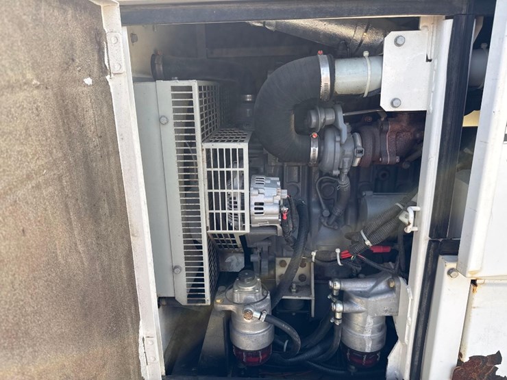 multiquip-mqpower-whisperwatt-25-generator-image-16