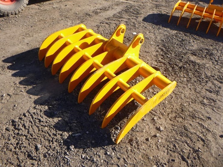 caterpillar-305-image-1