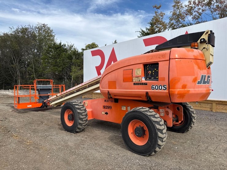 2006-jlg-600s-image-8
