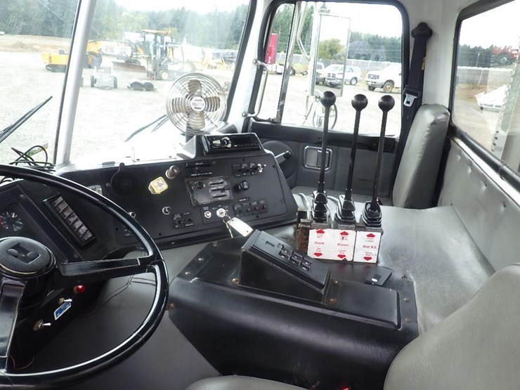 volvo-xpeditor-wx-image-29