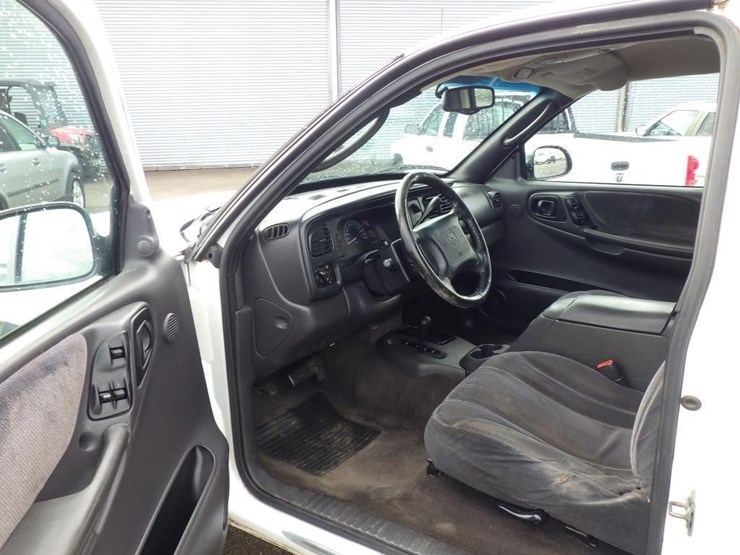 2000-dodge-dakota-image-5
