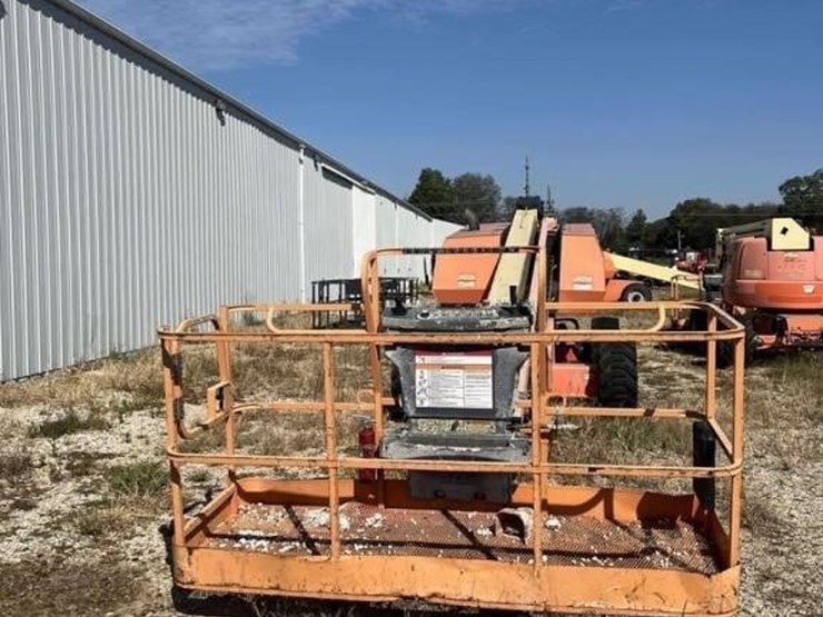 jlg-600s-image-1