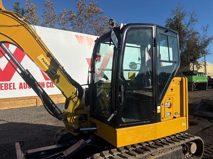 2024-caterpillar-306cr-image-9