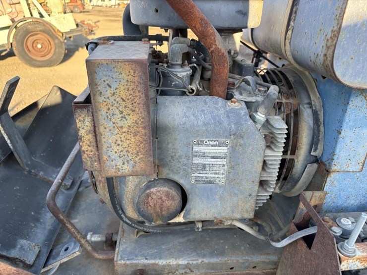 1987-miller-s/a-towable-welder-image-17