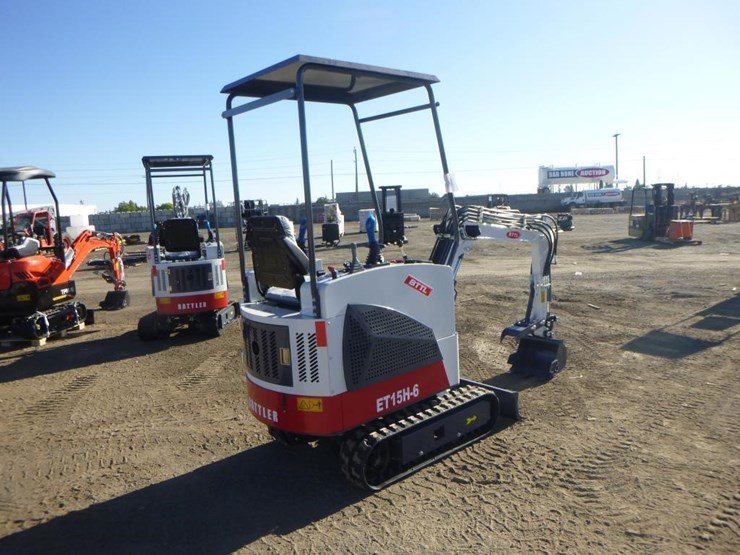 bttl-et15h-6-hydraulic-excavator-image-3