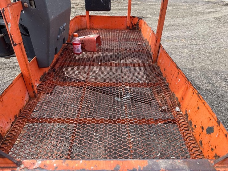 2008-jlg-450aj-image-21