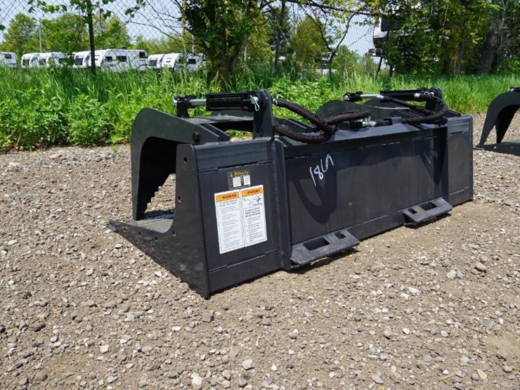 #1359-•-new!-wolverine-skid-steer-grapple-bucket-attachment-image-4