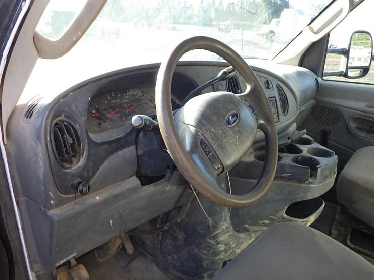 2007-ford-f450-image-19