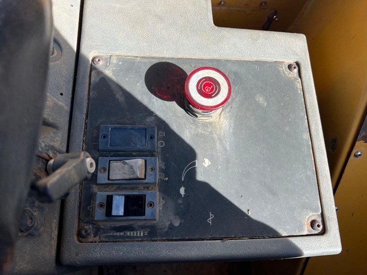 caterpillar-cp-563d-image-25