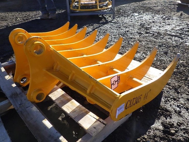 caterpillar-305-image-3