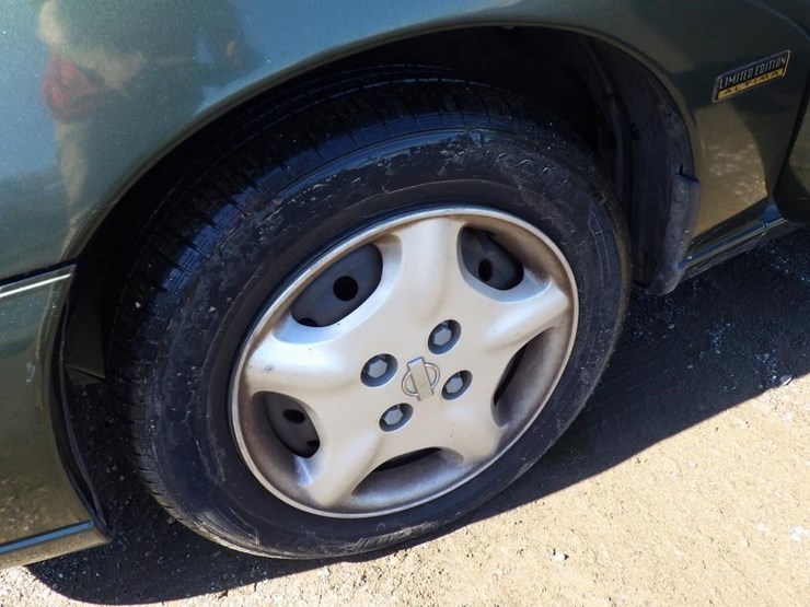 2001-nissan-altima-sedan-image-13