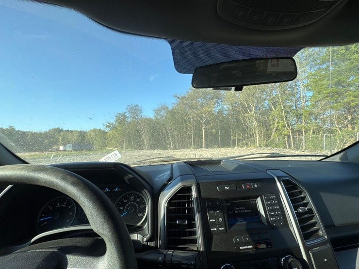 2017-ford-f150-xlt-image-24