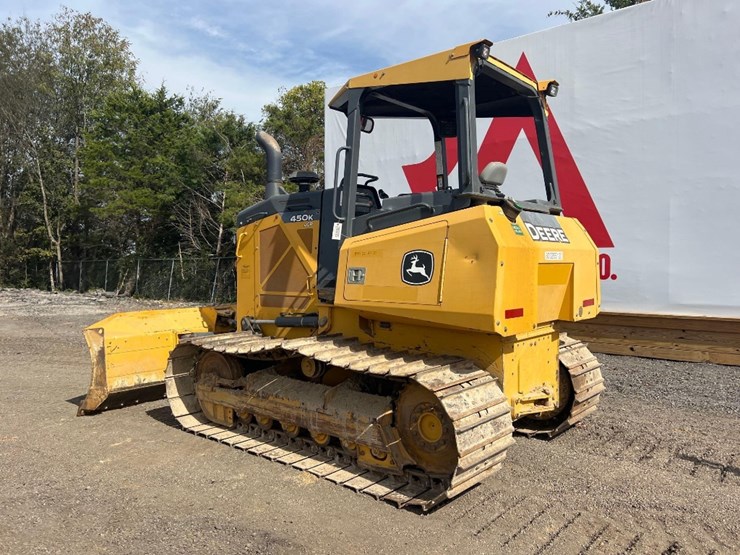 2019-deere-450k-lgp-image-2