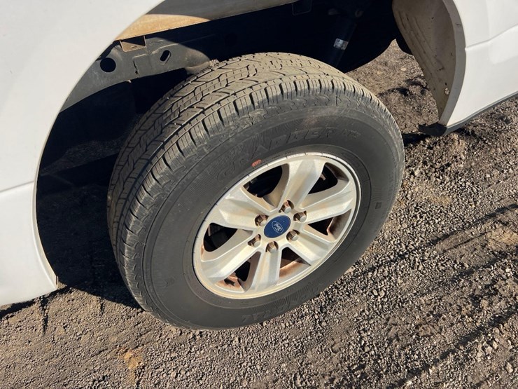 2018-ford-f150-xl-image-16