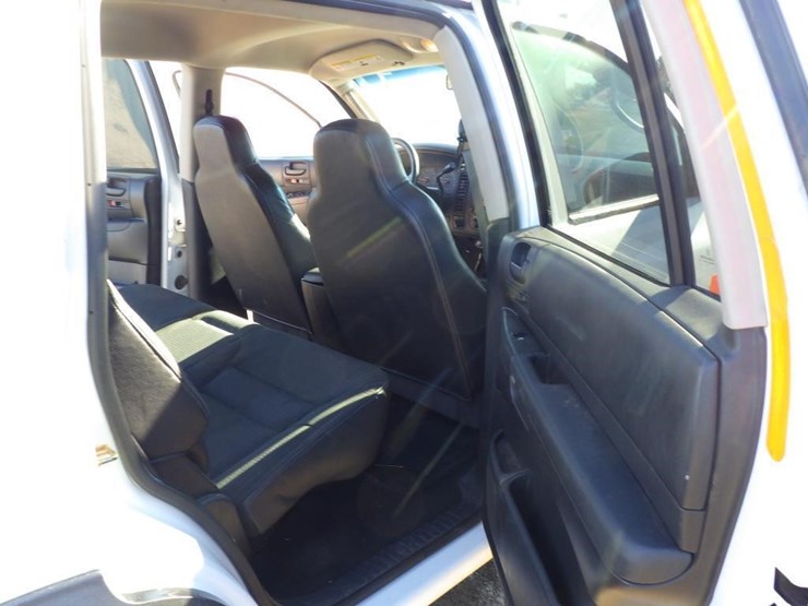2002-dodge-durango-image-8