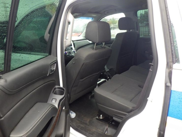 2016-chevrolet-tahoe-image-7