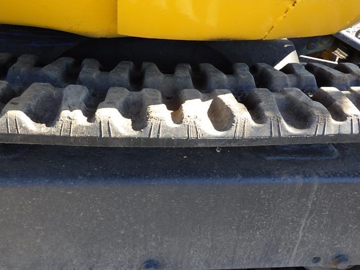 komatsu-pc12-image-30