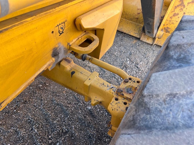 deere-410l-image-24