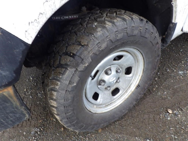 2016-ram-1500-crew-cab-pickup-turck-image-13