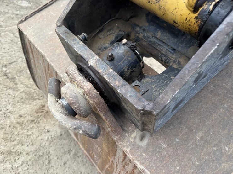 caterpillar-420f2-image-19