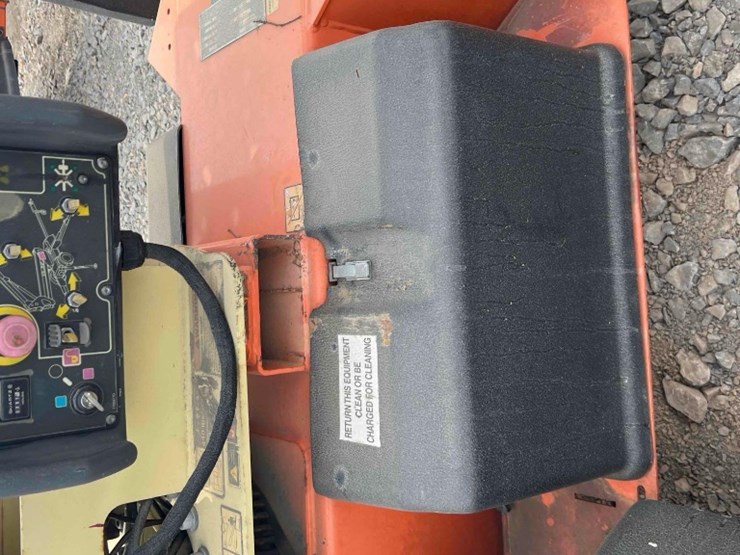 2018-jlg-t350-image-15
