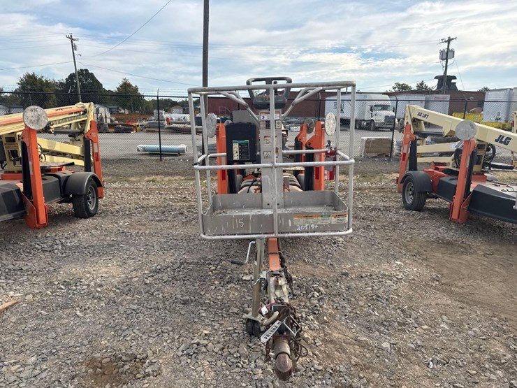 2017-jlg-t350-image-4