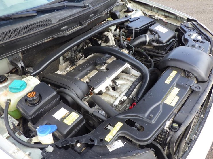 2004-volvo-xc90-image-11